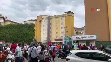 Antalya’da velinin öğretmeni darbettiği iddiası