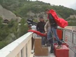 Saut à l'élastique de Cam's (ponsonnas)