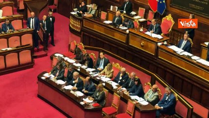 Il gesto di Meloni durante l'intervento di Maiorino (M5s) al Senato