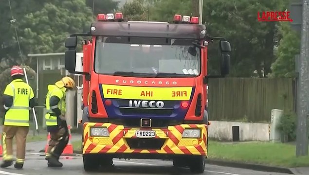 Nuova Zelanda, raffiche di vento causano il blocco dei voli e dei trasporti stradali