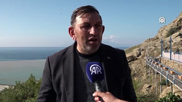 Gökçeada'da kuvvetli sağanak nedeniyle denizin rengi değişti