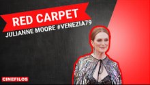 Julianne Moore sul red carpet di Venezia 79