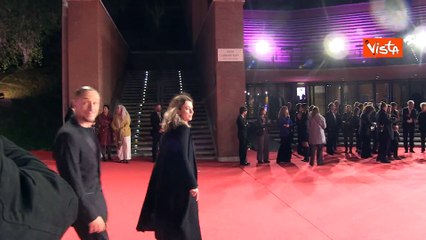 L'attore Stefano Accorsi sul red carpet della Festa del Cinema di Roma