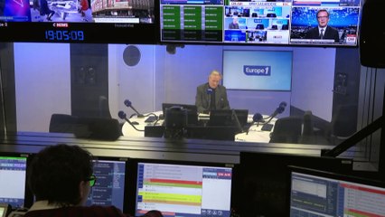 Un Conseil des ministres spécial acte la suspension de la réforme des retraites