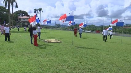 La Ciudad del Saber se viste de patriotismo con la siembra de 700 banderas