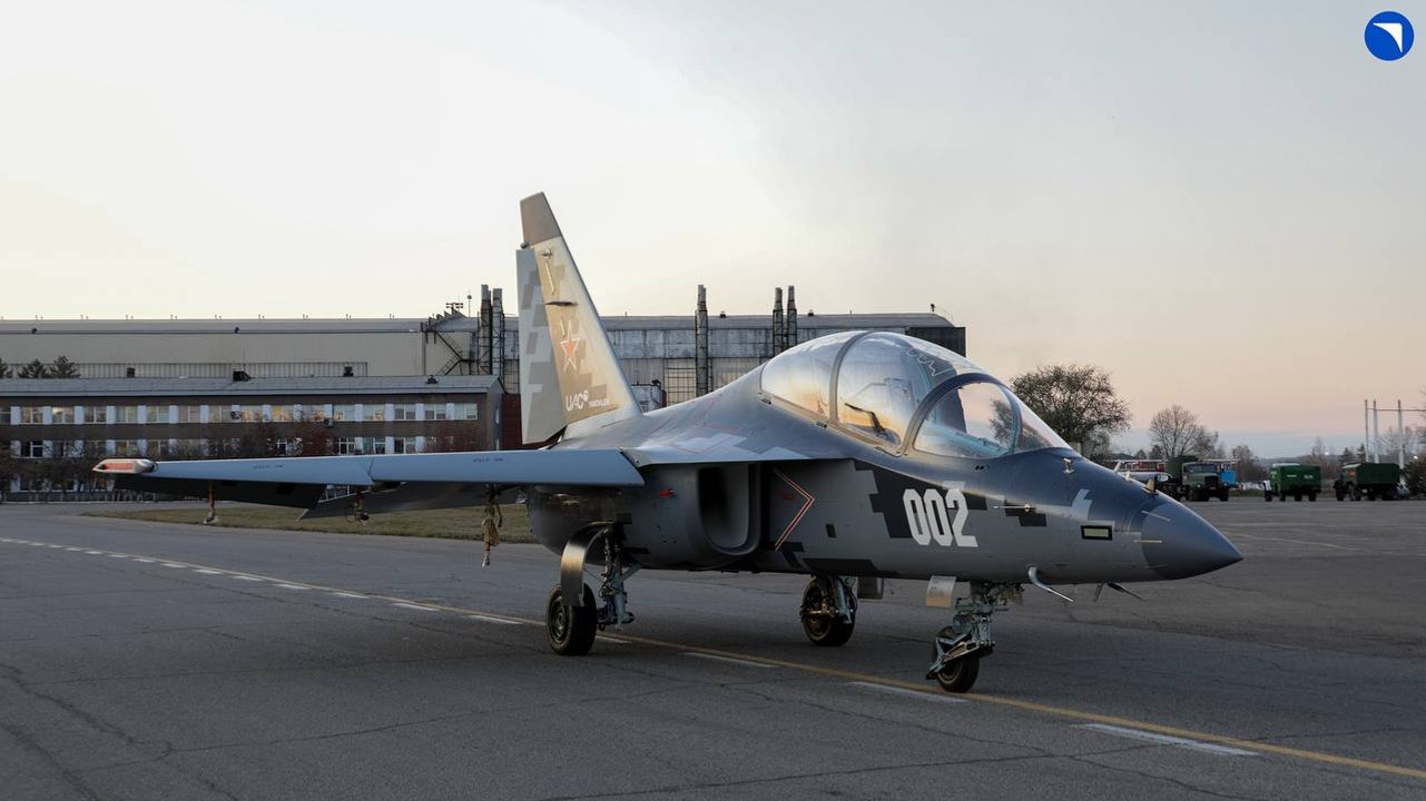 Zweiter prototyp der yak-130m in russland für flugtests bereit
