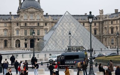 Se filtra video del robo en el Museo Louvre