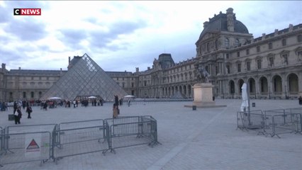 Vol au Louvre : les images de l'impressionnant cambriolage en plein jour