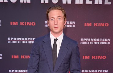 Jeremy Allen White 'understands' Bruce Springsteen attending set