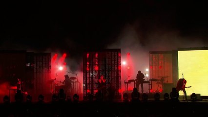 Burn - Nine Inch Nails (live)