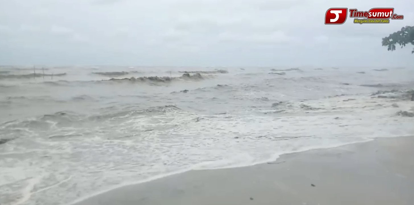 Gelombang Tinggi Air Laut Ancam Keselamatan Warga Pesisir Desa Bagan Kuala