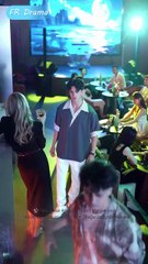 Il aimait sa voisine depuis l’enfance. Elle boit après une rupture, il agit