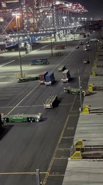 Amazing!! Future highway traffic will be fully automated