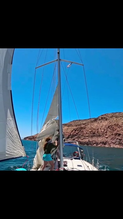 Learning to sail in La Paz