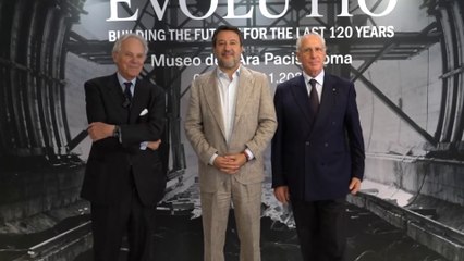 Salvini visita la mostra "Evolutio" di Webuild all'Ara Pacis di Roma
