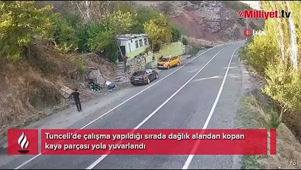 Facia teğet geçti! Dağdan yuvarlanan kaya parçası...