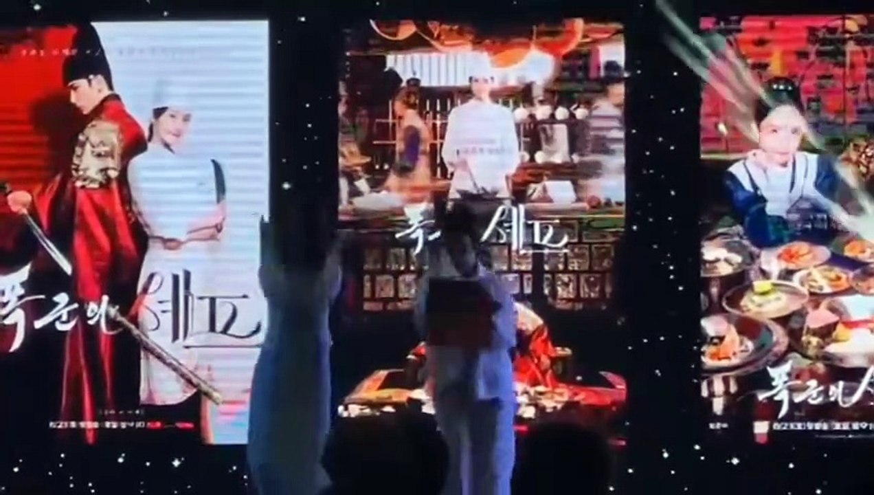 THEY'RE INLOVE 😱 Yoona Shy to look at Lee Chae-min Face at bon Appétit Your Majesty Vacation