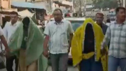 लहंगा पहने थे बदमाश, देखने उमड़ी भीड़