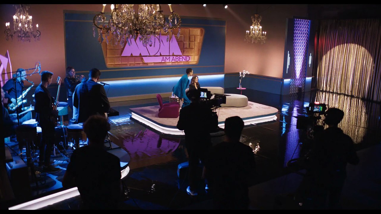 Der held vom bahnhof friedrichstrasse film