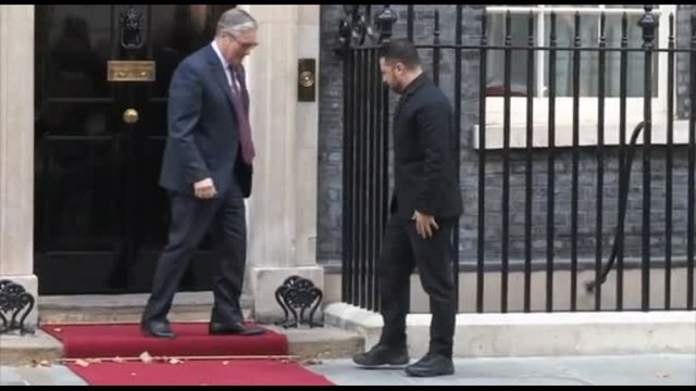 Zelensky a Downing Street per incontrare Starmer