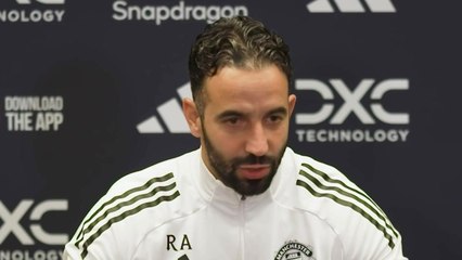 Fernandes frustrated when he loses, great leader for 300 games - Amorim