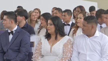 Del amor a la formalidad: 39 parejas se casan en el aniversario del Tribunal Electoral