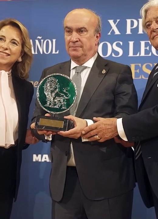 2025-10-21_Evento_Premios Leones_Especial_9.16