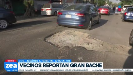 Vecinos reportan enorme bache en la Col. Agrícola Oriental