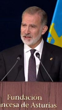 Felipe VI se emociona con su hija Leonor en los Premios Princesa de Asturias