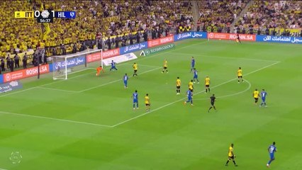 Al-Hilal - La boulette du gardien d’Al-Ittihad qui permet à Leonardo de doubler la mise
