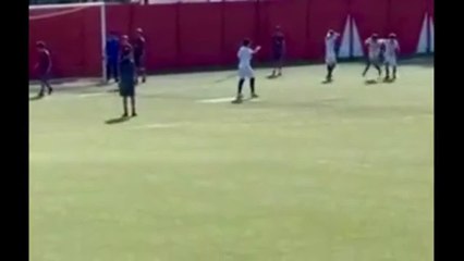 Calcio: ecco lo spettacolare gol di tacco di Di Silvi, talento dell'under 14 del Tor Tre Teste