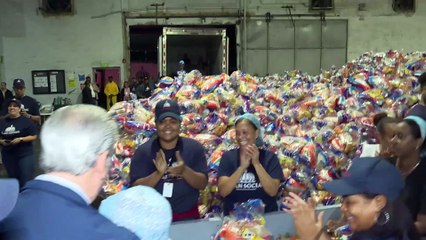 Abinader supervisó los alimentos que se están entregado a las poblaciones afectadas por tormenta Melissa