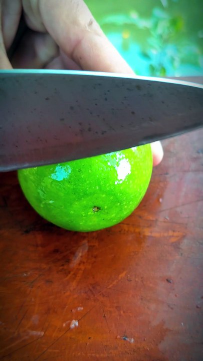 I Cut Juicy Green Lemon — Food And Fruits
