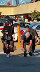 He_got_scared_🤣😭🙉_#viralvideo_#prank_#fypviral_#funny_#prankvideo_#funnyvideo_#viral(360p)