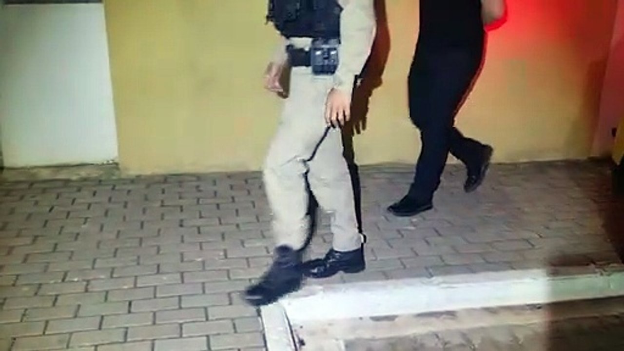 Jovem com Dodge Ram foge em alta velocidade pelas ruas de Cascavel, mas é capturado pela PM