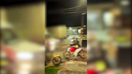 Motoboys fazem buzinaço em frente à residência após suposta tentativa de golpe em pedido de pizza em Cascavel
