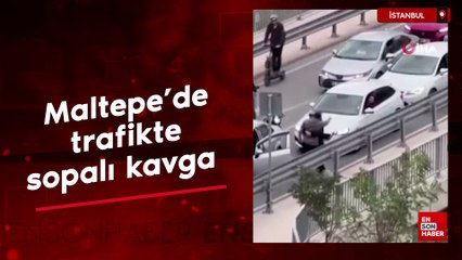Maltepe’de trafikte sopalı kavga