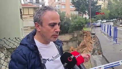 İstinat duvarı park halindeki araçların üzerine çöktü