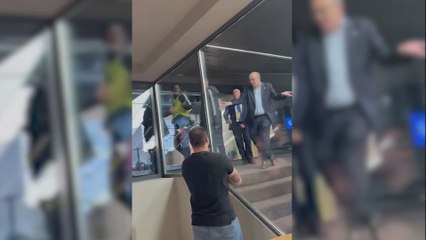 Fuerte tensión en el túnel de vestuarios tras el Real Sociedad-Sevilla por un aficionado: enorme enfado de Pepe Castro