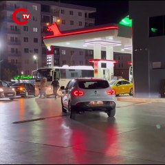 Vatandaşlardan motorin zammına tepki: "Kaşıkla verip kepçeyle almak nedir?"