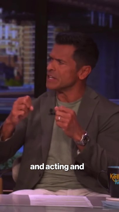 Mark Consuelos Roasts Himself On 'Live' For Forgetting His Lines During A Late-Night Shoot