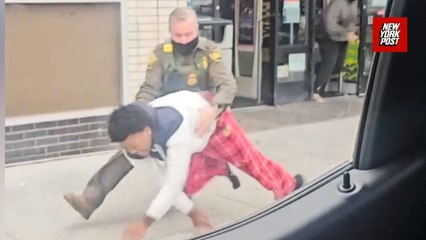 'I'm a US citizen!': Chicago Teen Tackled by Federal Agents