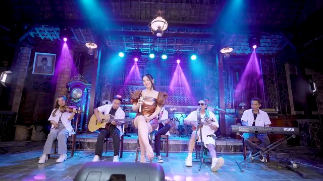 SABAR - Sadewok _ Duh sayang ngapuntene saestu (Covered By Era Syaqira)