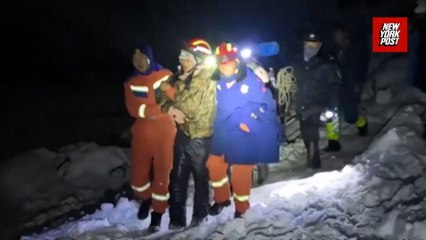 Rescue efforts underway as blizzard traps hikers on Mt. Everest