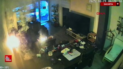 Sakarya'da şarjda bırakılan matkap bataryası dükkanı yaktı