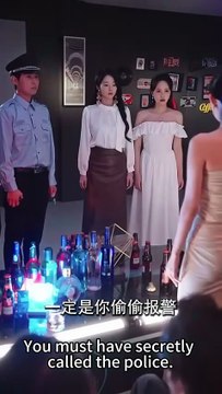 After her rebirth and awakening, she punched her love-brained sister awake, taught her playboy brother a lesson, and led the family back on track. While letting her family regain happiness and dignity, she also harvested sweet love #Popular Short Dramas #