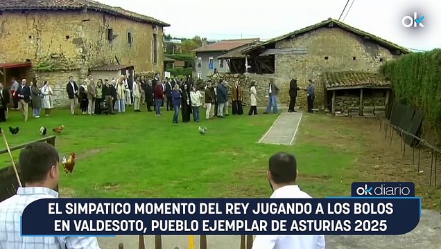 El simpatico momento del Rey jugando a los bolos en Valdesoto, Pueblo Ejemplar de Asturias 2025