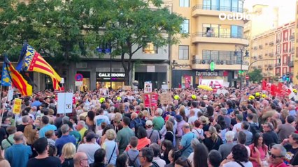 Miles de personas llenan las calles de València un año después de la dana para exigir "verdad, justicia y reparación"