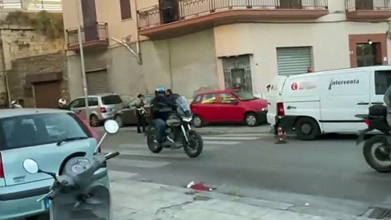 Muore a 25 anni travolta da un pullman a Palermo, il tragico incidente in via Buonriposo