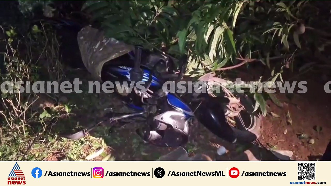 അടിമാലി മണ്ണിടിച്ചിൽ; മണ്ണ് നീക്കുന്നത് ശ്രമകരം...